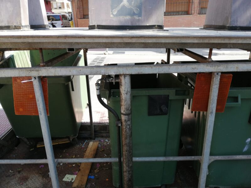 SEK ODOR O 280 PLACA MALOS OLORES CONTENEDOR - Imagen 3